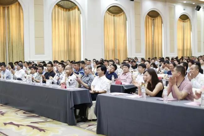 湖南頻道—鳳凰網(wǎng)發(fā)聲：信比金堅 涅槃高飛