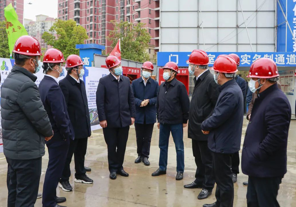 海安市常務(wù)副市長嚴長江率隊考察公司高新區(qū)實驗小學(xué)項目